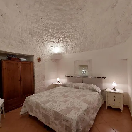 Trulli Chiafele * Martina Franca